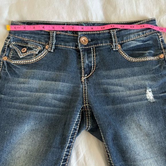 Women’s Arya Jeans distressed cut off Bermuda shorts size 5/6 - Picture 12 of 12